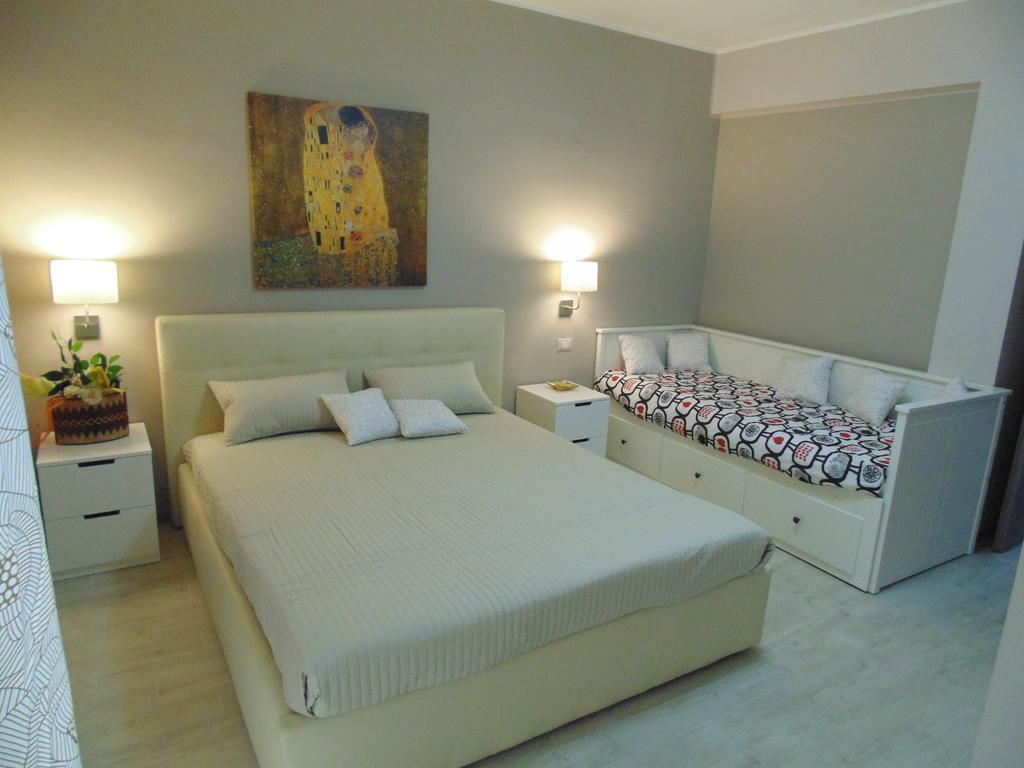 Bed and Breakfast Attico Del Sole Rometta Marea Exterior foto