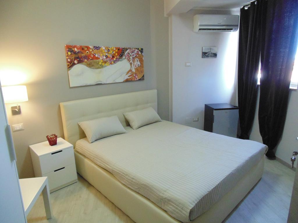 Bed and Breakfast Attico Del Sole Rometta Marea Exterior foto