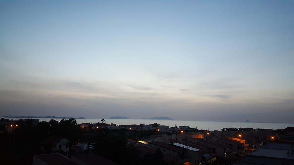 Bed and Breakfast Attico Del Sole Rometta Marea Exterior foto